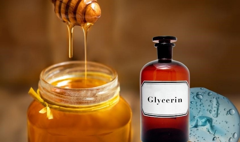  Dùng mật ong và glycerin trị thâm môi