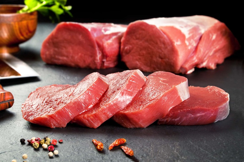 Trong các loại thịt đỏ chứa nhiều đạm, có thể khiến các sợi collagen hoạt động không đều