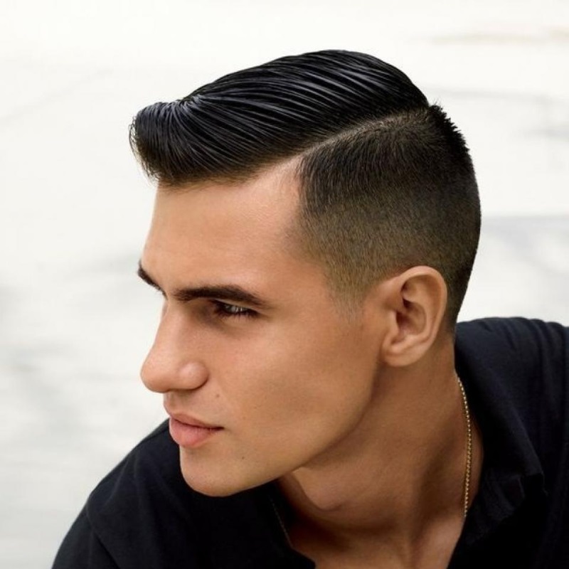 Undercut là mẫu tóc được đánh giá cao bởi phù hợp với nam giới có mặt trái xoan