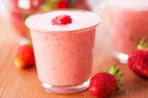 Làm sữa chua dâu tây